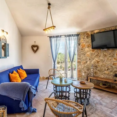 Casa vacanze Seaside Family Friendly House With A Swimming Pool Mirca, Brac - 23797 San Pietro di Brazza