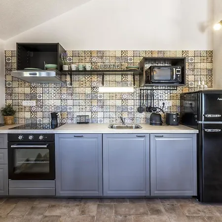 Seaside Family Friendly House With A Swimming Pool Mirca, Brac - 23797 San Pietro di Brazza