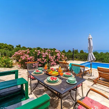 Seaside Family Friendly House With A Swimming Pool Mirca, Brac - 23797 *